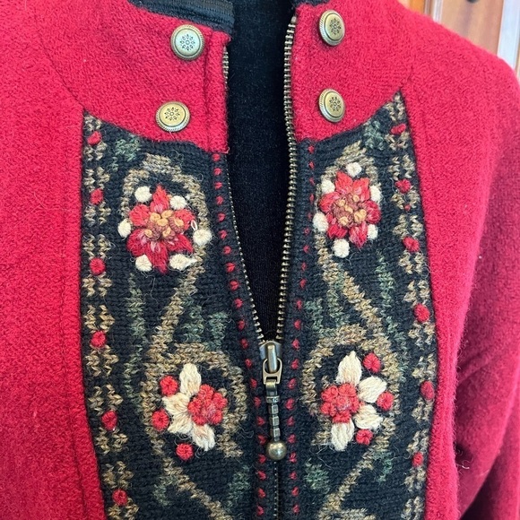 Icelandic Design Wool Women's red Cardigan Zip Sweater Sz L Raised Embordiery - Picture 2 of 10